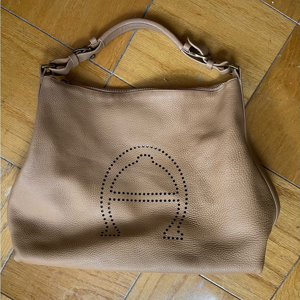 Etienne aigner purse